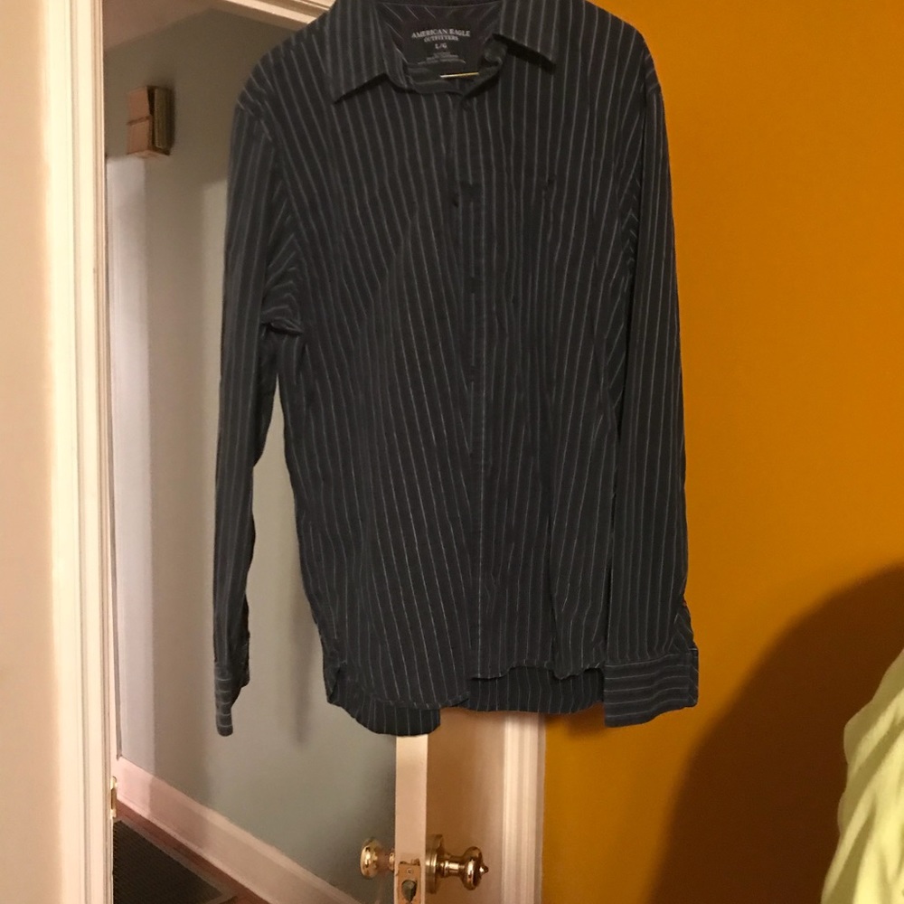 American Eagle collar shirt